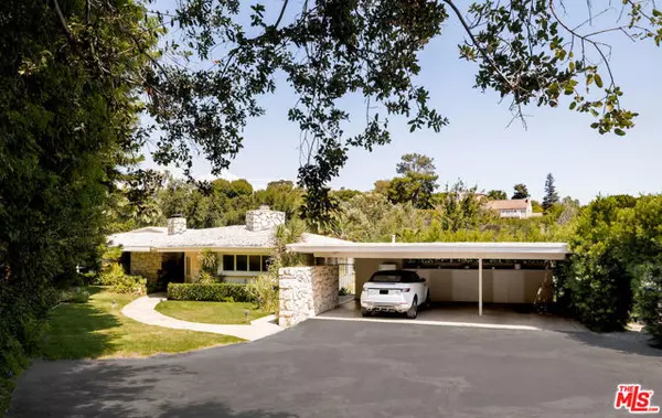 Los Angeles, CA 90049,11556 Bellagio Road