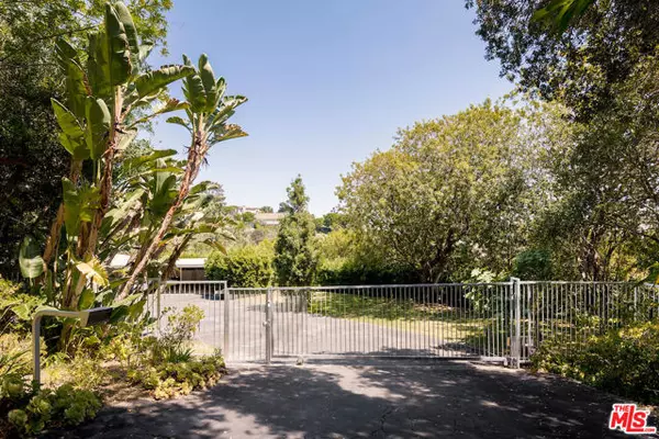 Los Angeles, CA 90049,11556 Bellagio Road