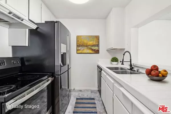 Encino (los Angeles), CA 91316,5460 White Oak Avenue #A204