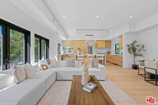 1737 Warnall Avenue, Los Angeles, CA 90024