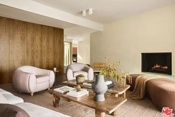 Los Angeles, CA 90069,1849 Rising Glen Road