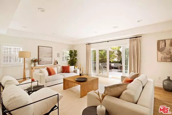 Los Angeles, CA 90066,12718 Woodgreen Street
