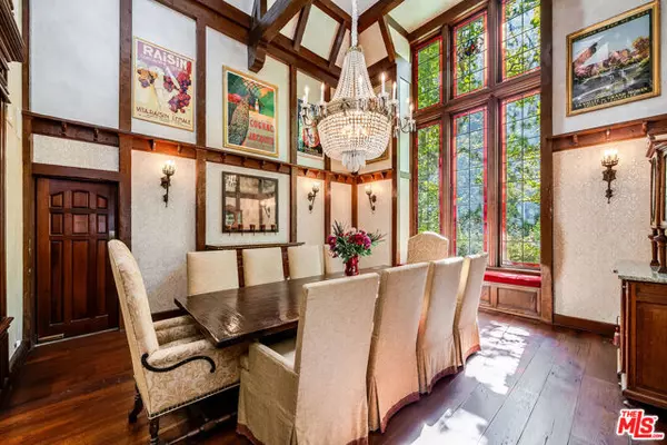 Los Angeles, CA 90049,1460 Moraga Drive