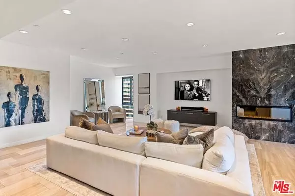 Los Angeles, CA 90024,10445 Wilshire Boulevard #1905