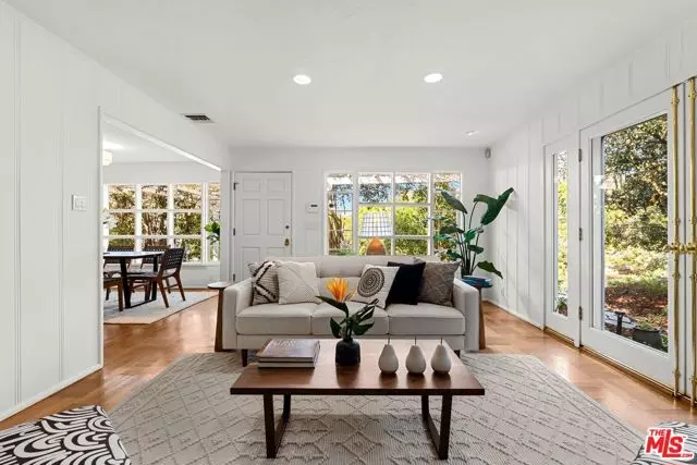 2666 La Cuesta Drive, Los Angeles, CA 90046