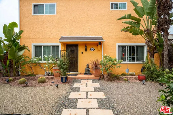 Los Angeles, CA 90016,2045 Claudina Avenue