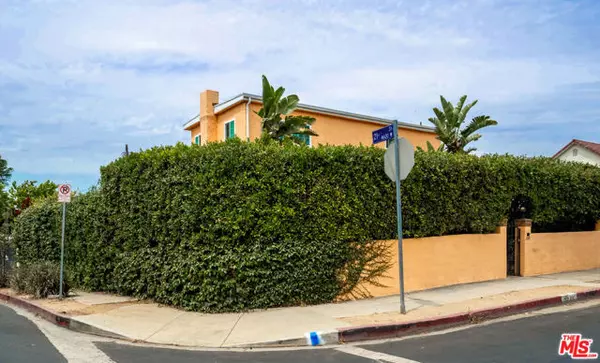 Los Angeles, CA 90016,2045 Claudina Avenue
