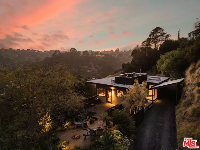 8715 Skyline Drive, Los Angeles, CA 90046