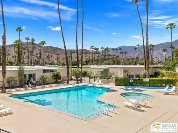Palm Springs, CA 92264,207 Desert Lakes Drive