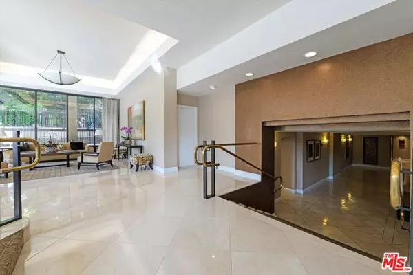 Los Angeles, CA 90024,10590 Wilshire Boulevard #504