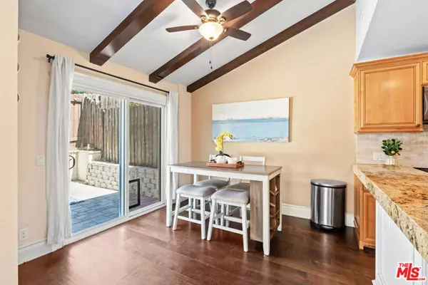 Pacoima (los Angeles), CA 91331,12339 Carl Street