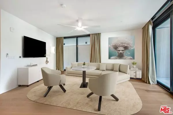 8420 W Sunset Boulevard #501, West Hollywood, CA 90069