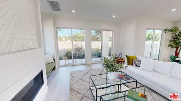 Winnetka (los Angeles), CA 91306,8486 N Camelia