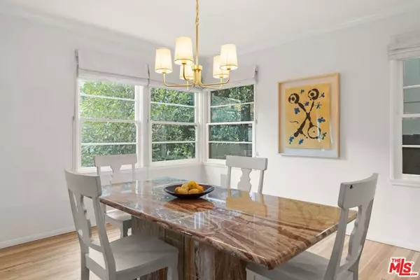 Los Angeles, CA 90068,5919 Tuxedo Terrace