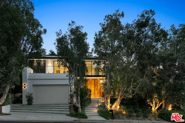 Los Angeles, CA 90069,1488 Rising Glen Road