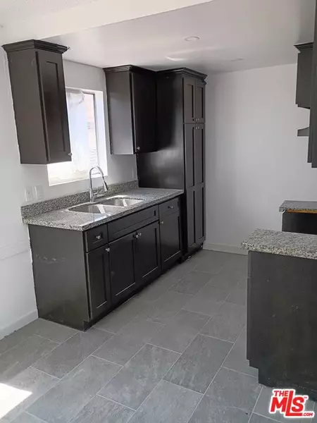 4353 Avalon, Los Angeles, CA 90011