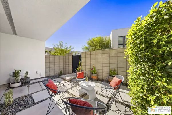 Palm Springs, CA 92264,467 Huddle Springs Way