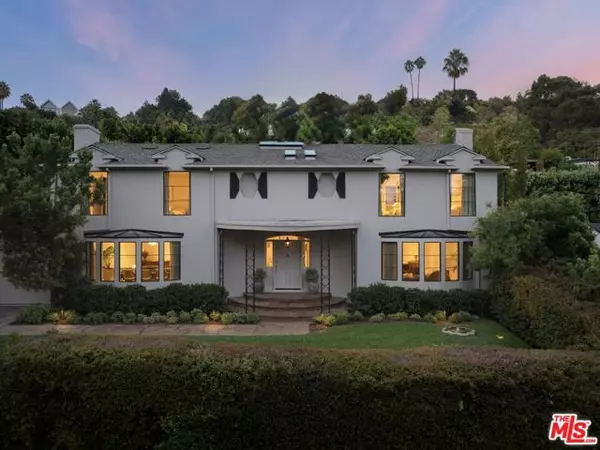 1364 Londonderry Place, Los Angeles, CA 90069
