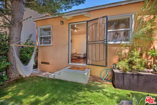 Los Angeles, CA 90066,13013 Venice Boulevard