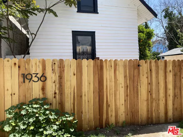 Los Angeles, CA 90007,1934 New England Street