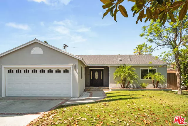 17235 Hatteras Street, Encino (los Angeles), CA 91316