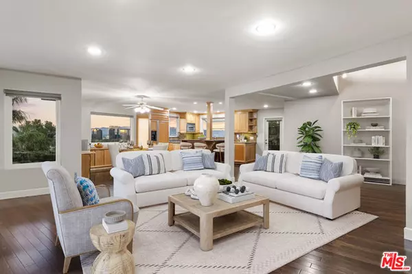 Woodland Hills (los Angeles), CA 91364,5335 Medina Road