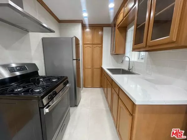 1126 N Formosa Avenue #4, West Hollywood, CA 90046