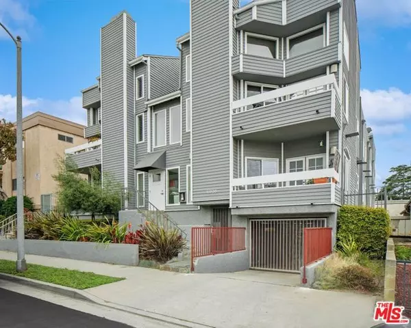 11938 Courtleigh Drive #3, Los Angeles, CA 90066