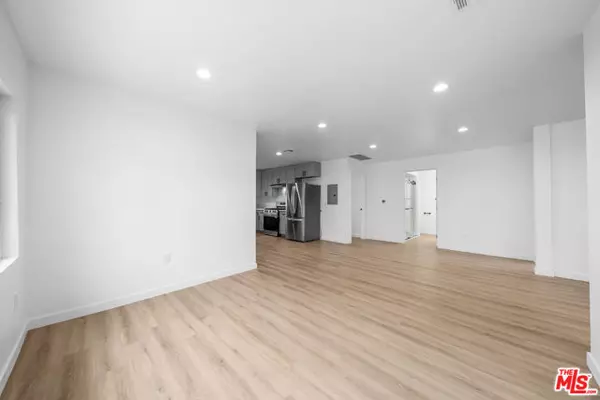 Los Angeles, CA 90027,1537 N Kingsley Drive