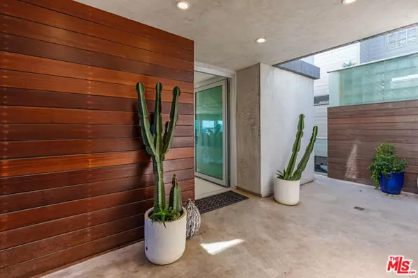 Malibu, CA 90265,26050 Pacific Coast Highway