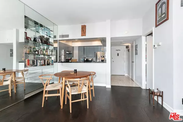 Los Angeles, CA 90046,7135 HOLLYWOOD Boulevard #603