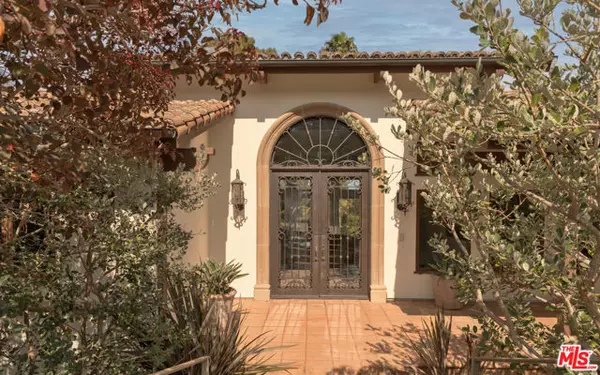 Malibu, CA 90265,7046 Grasswood Avenue