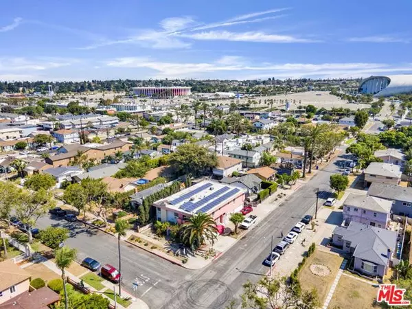 Inglewood, CA 90301,724 S Flower Street