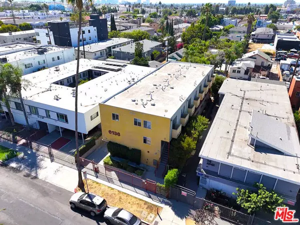 Los Angeles, CA 90038,6136 Eleanor Avenue