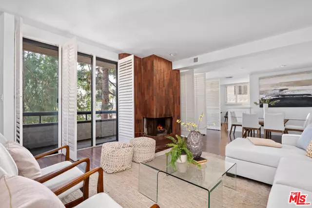 11982 Kiowa Avenue #203, Los Angeles, CA 90049