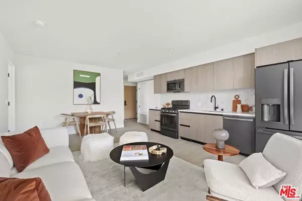 4506 Dockweiler Street #203, Los Angeles, CA 90019