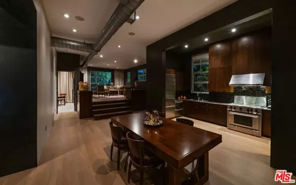 710 N Orlando Avenue #101, West Hollywood, CA 90069