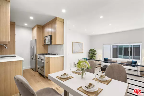 Santa Monica, CA 90403,837 11th Street #7