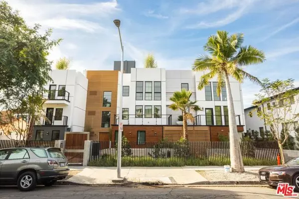 West Hollywood, CA 90048,547 N Sweetzer Avenue #102