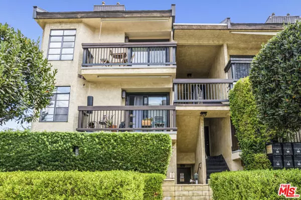 Studio City (los Angeles), CA 91604,13021 Moorpark Street