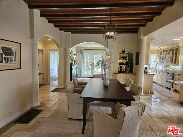 Los Angeles, CA 90004,424 N Arden Boulevard