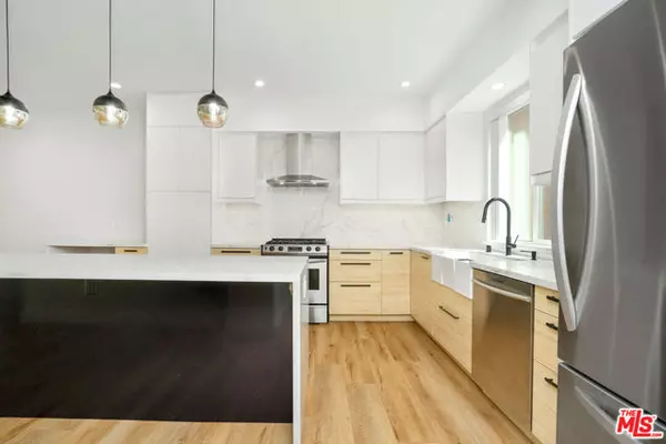 Tarzana (los Angeles), CA 91356,5923 Etiwanda Avenue #106