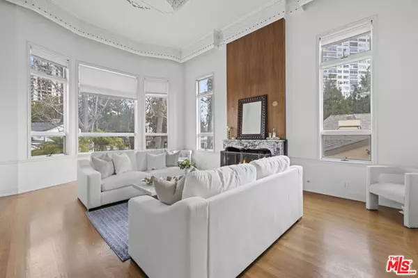 865 Warner Avenue, Los Angeles, CA 90024