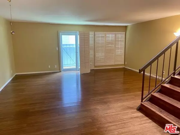 Encino (los Angeles), CA 91316,5447 Zelzah Avenue #104