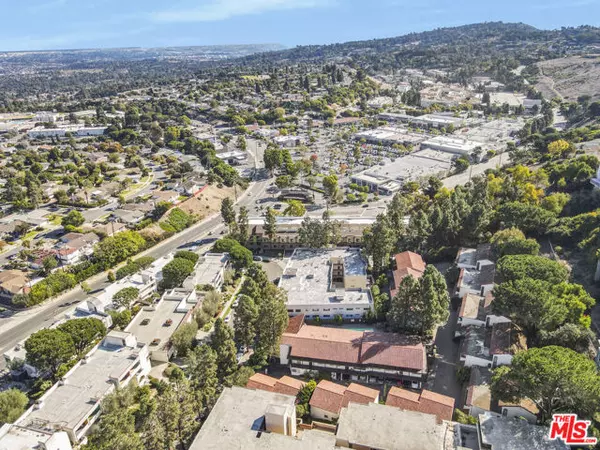 Rancho Palos Verdes, CA 90275,5644 Ravenspur Drive