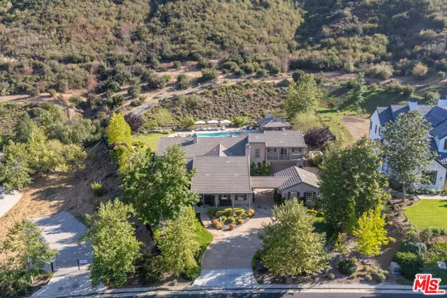 Agoura Hills, CA 91301,2052 Shadow Creek Drive