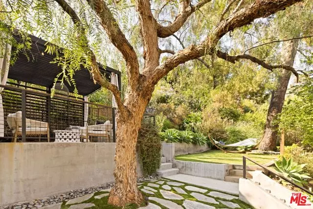 1057 Milwaukee Avenue, Los Angeles, CA 90042