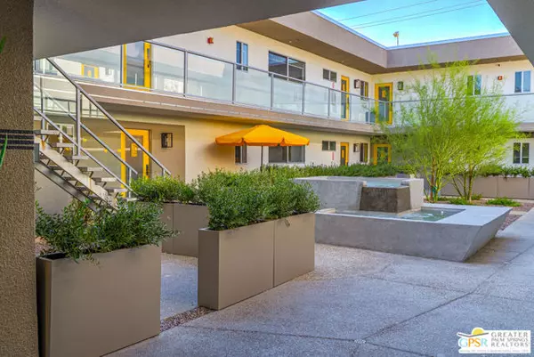 588 E San Lorenzo Road #202, Palm Springs, CA 92264
