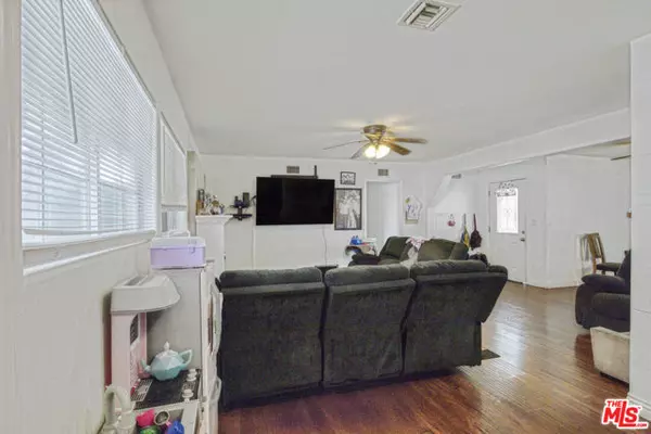 Chatsworth (los Angeles), CA 91311,20124 Lassen Street