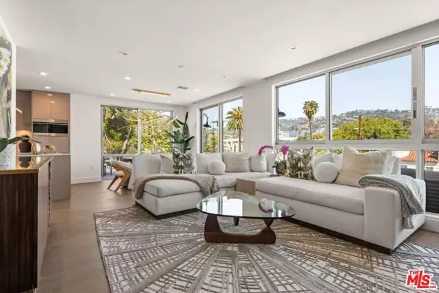 728 N Sweetzer Avenue #401, West Hollywood, CA 90069
